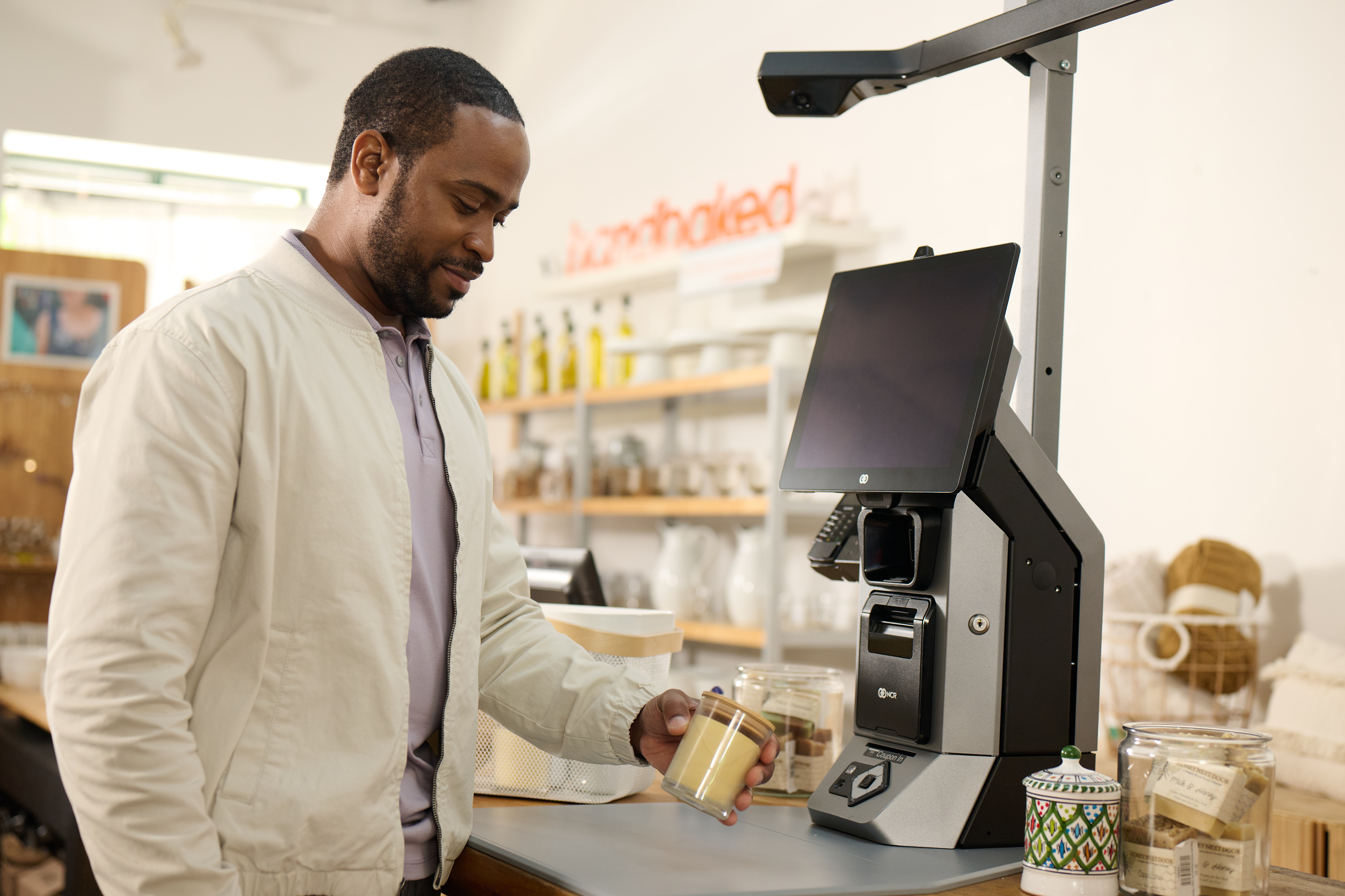 売れる店の商売の極意 Retail Solutions: Drive Sales & Better Customer Experience | NCR